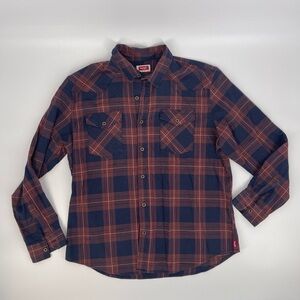 Men’s Wrangler button up